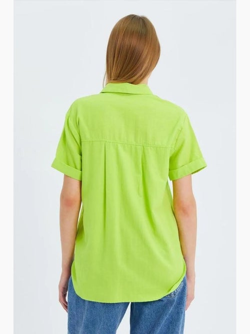 Camisa de popelina slim fit con bolsillo mixray - Kiabi Camisa de popelina slim fit con bolsillo mixray - Kiabi