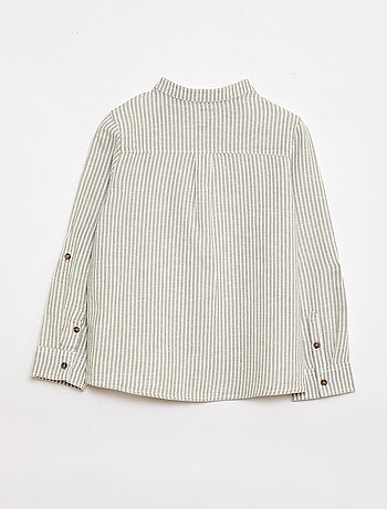 Camisa de rayas con mangas remangables