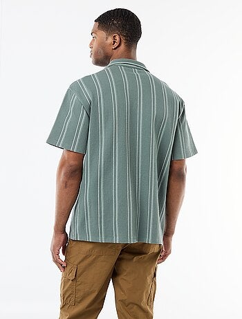 Camisa de rayas de manga corta