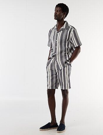 Camisa de rayas de manga corta