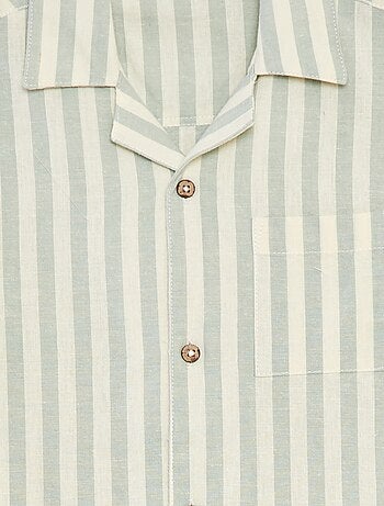 Camisa de rayas de manga corta