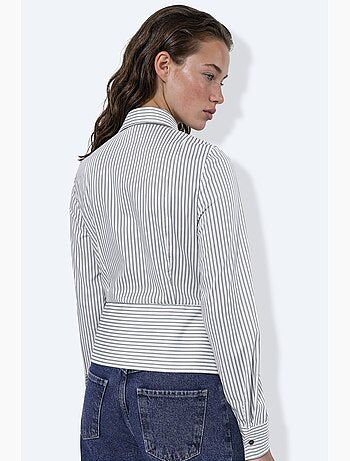 Camisa de rayas entallada con detalle peplum hiccup