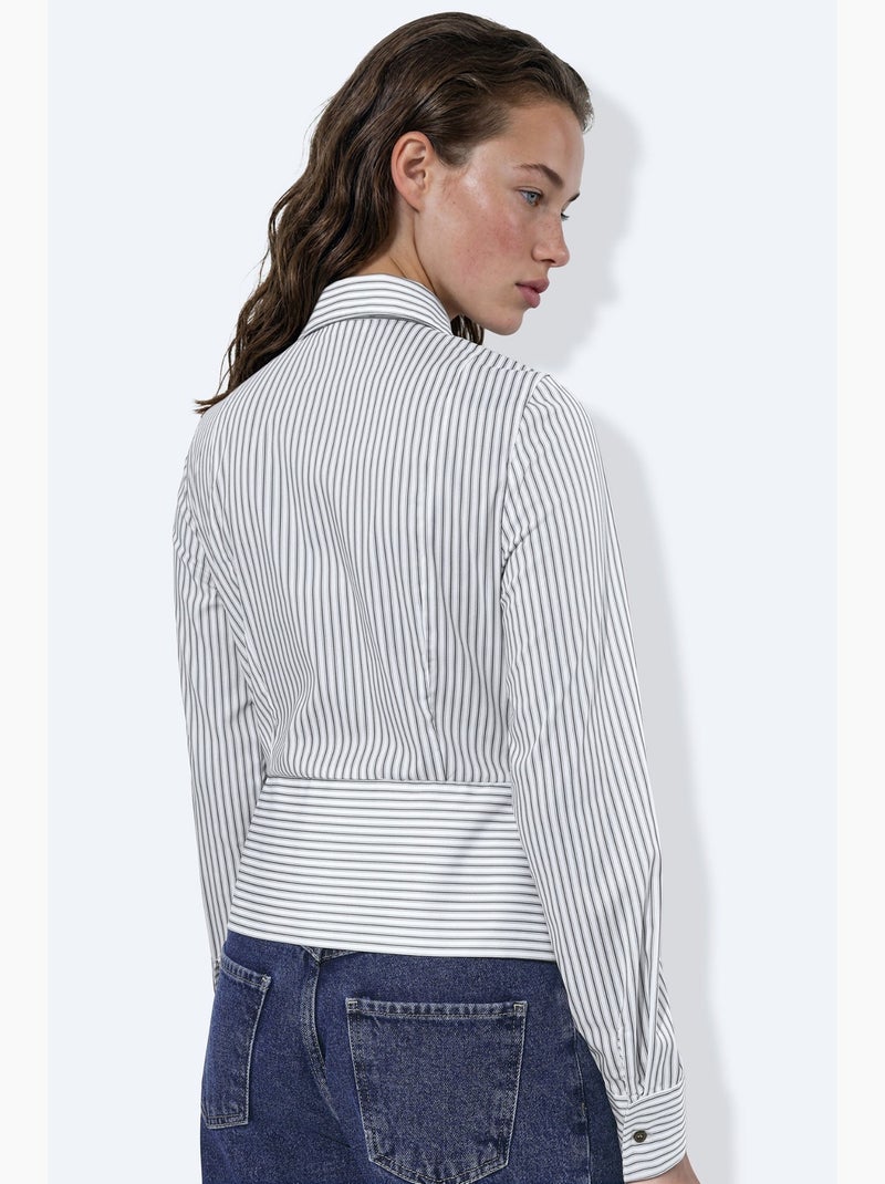 Camisa de rayas entallada con detalle peplum hiccup Blanco - Kiabi