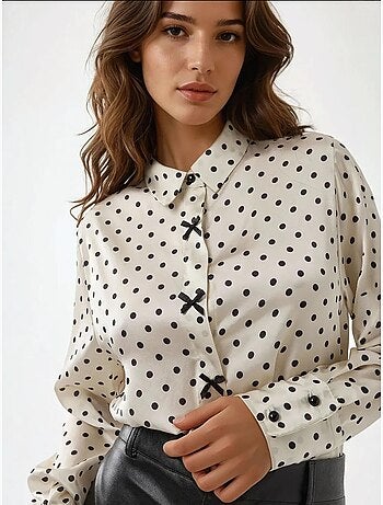 Camisa de satén estampada con lazo