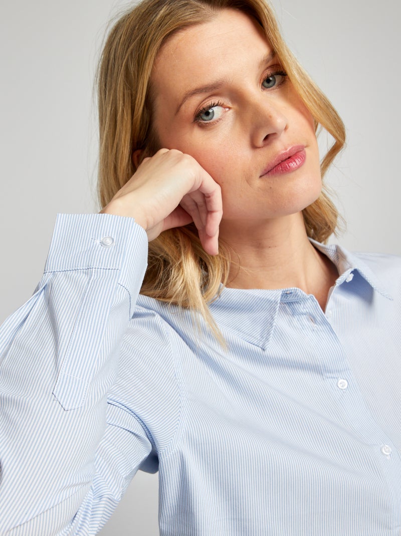 Camisa entallada cuello italiano AZUL - Kiabi