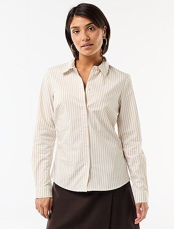 Camisa entallada cuello italiano