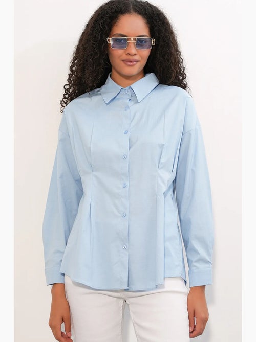 Camisa entallada de popelina con cierre de botones frontal bdart - Kiabi Camisa entallada de popelina con cierre de botones frontal bdart - Kiabi