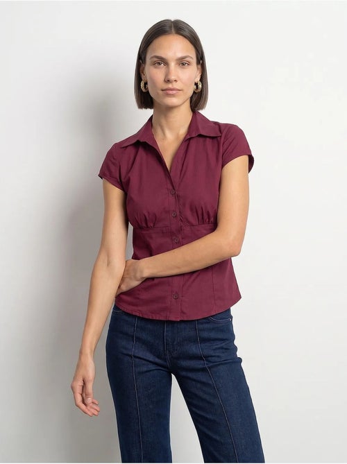 Camisa entallada de popelina de algodón con detalle de lazada dilvin - Kiabi Camisa entallada de popelina de algodón con detalle de lazada dilvin - Kiabi