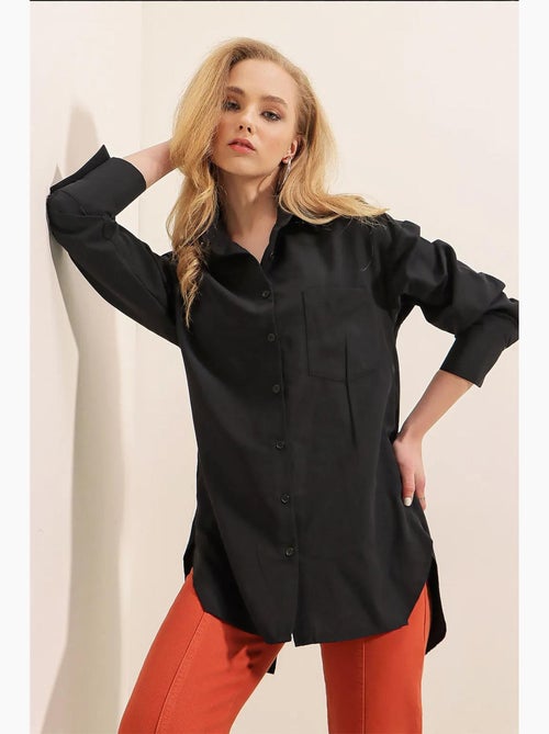 Camisa estilo boyfriend con botones en la espalda bdart - Kiabi Camisa estilo boyfriend con botones en la espalda bdart - Kiabi