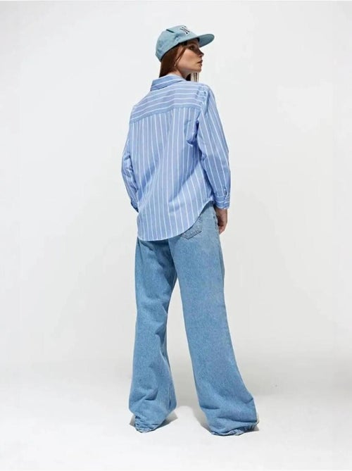 Camisa extragrande a rayas con botones y bolsillo mixray - Kiabi Camisa extragrande a rayas con botones y bolsillo mixray - Kiabi
