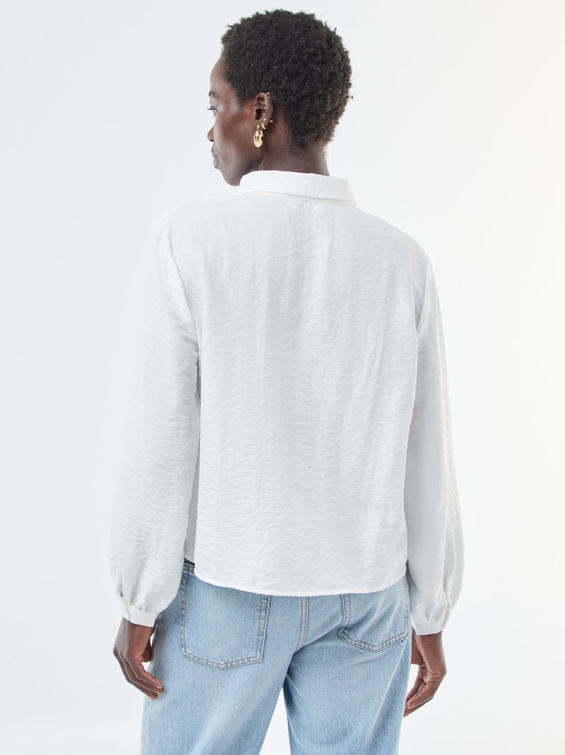 Camisa fluida con detalles originales en los bordes de la tapeta de botones Blanco - Kiabi