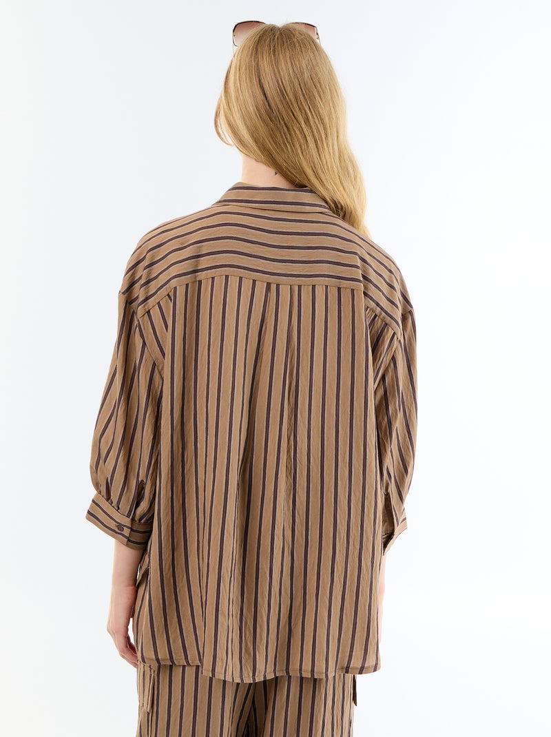 Camisa fluida de rayas con mangas abullonadas Marrón oscuro - Kiabi