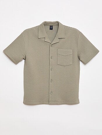 Camisa gofrada lisa
