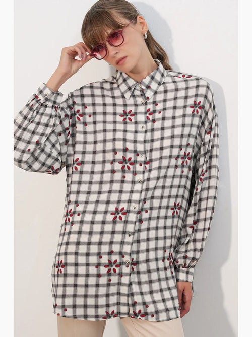 Camisa larga de crepé a cuadros bdart - Kiabi Camisa larga de crepé a cuadros bdart - Kiabi