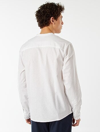 Camisa lisa con cuello mao y manga remangable