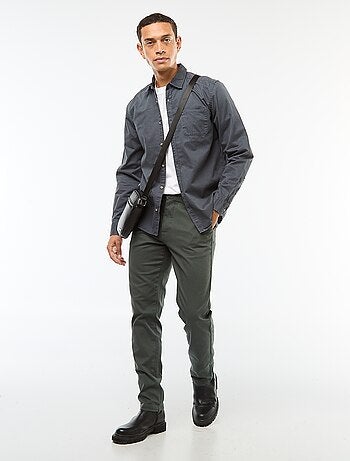 Camisa lisa corte recto / Regular fit