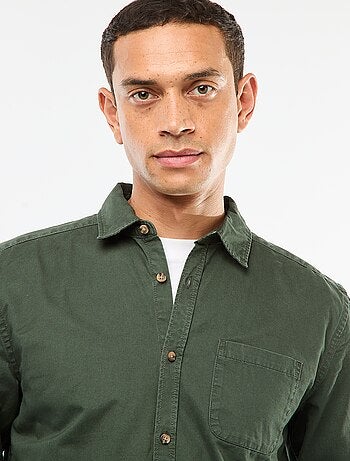 Camisa lisa corte recto / Regular fit