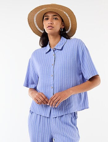 Camisa lisa de manga corta