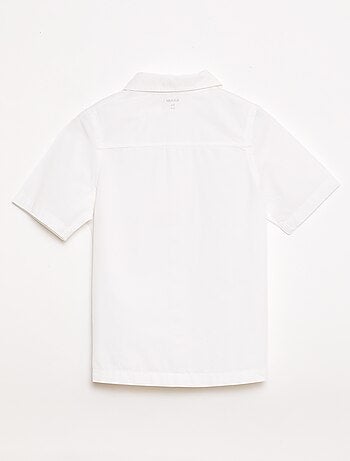 Camisa lisa de manga corta