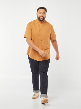 Camisa lisa de manga corta de mezcla de lino