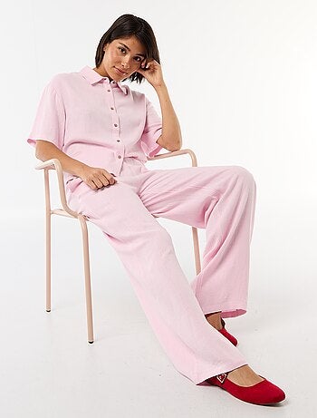 Camisa lisa de manga corta