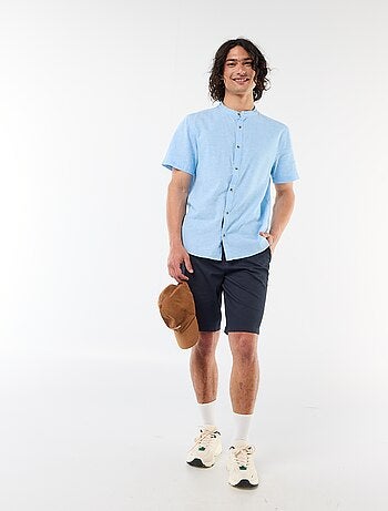Camisa lisa de manga corta y cuello mao en mezcla de lino