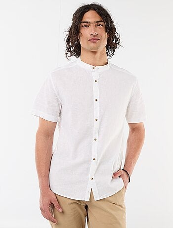 Camisa lisa de manga corta y cuello mao en mezcla de lino