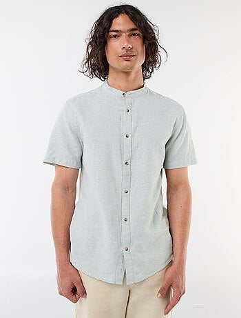 Camisa lisa de manga corta y cuello mao en mezcla de lino
