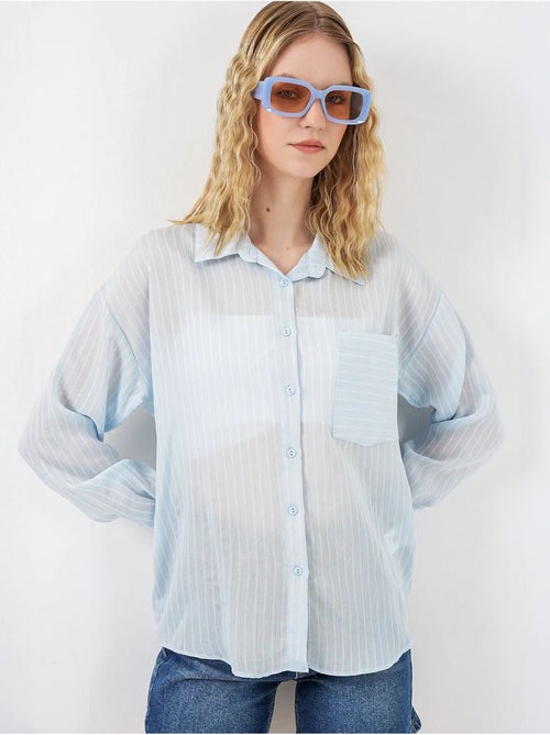 Camisa oversize a rayas con cierre de botones delantero bdart - Kiabi Camisa oversize a rayas con cierre de botones delantero bdart - Kiabi