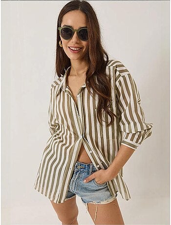 Camisa oversize con detalle de bolsillo único a rayas lucci