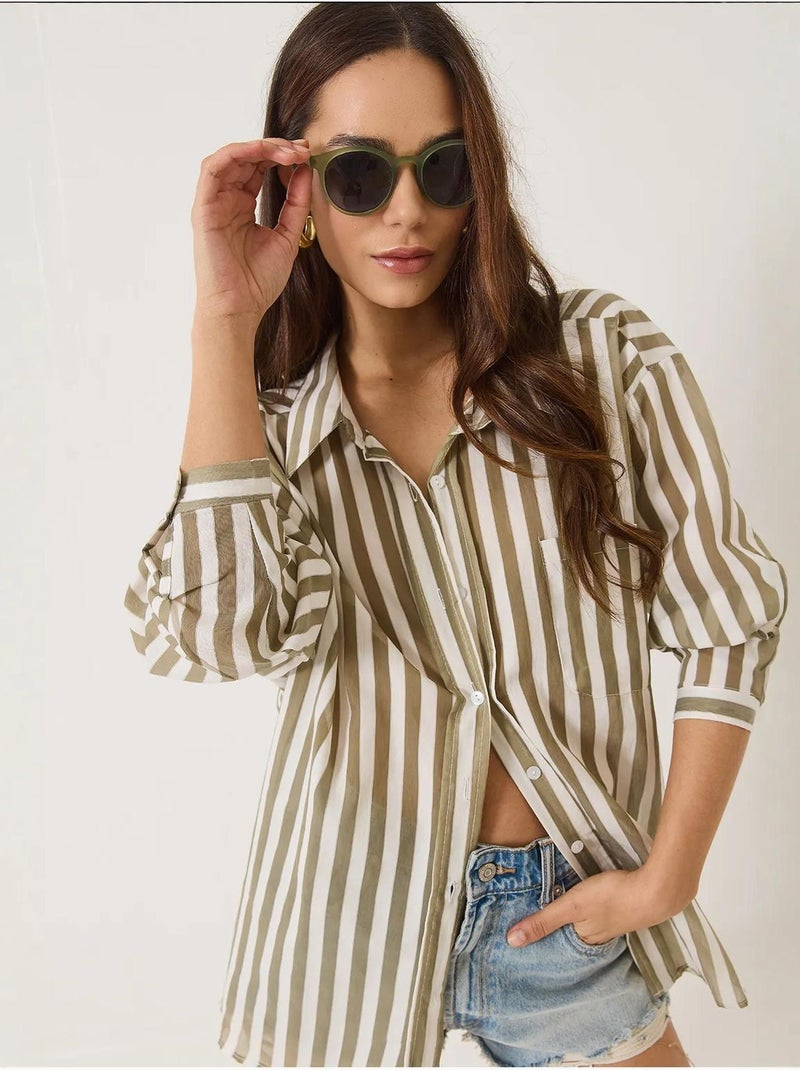 Camisa oversize con detalle de bolsillo único a rayas lucci Caqui - Kiabi