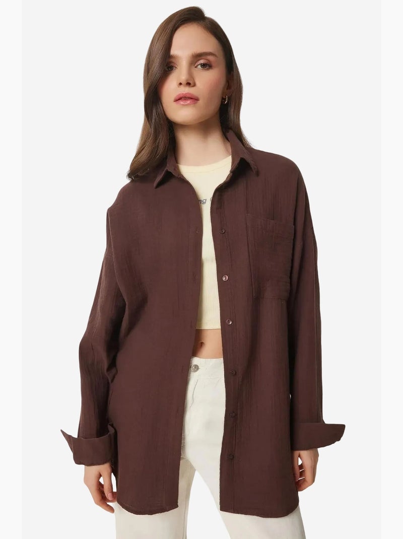 Camisa oversize de algodón texturizado con bolsillo istanbul Marrón chocolate - Kiabi