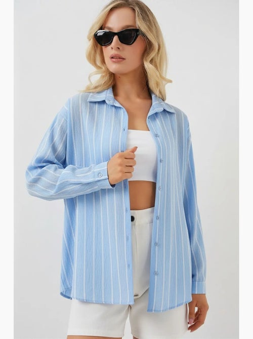 Camisa oversize texturizada de rayas con cierre de botones bdart - Kiabi Camisa oversize texturizada de rayas con cierre de botones bdart - Kiabi