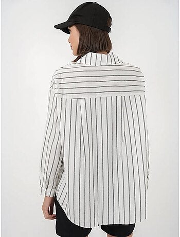 Camisa oversize texturizada de rayas con cierre de botones bdart