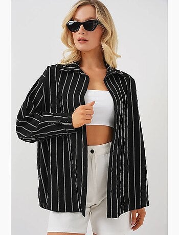Camisa oversize texturizada de rayas con cierre de botones bdart
