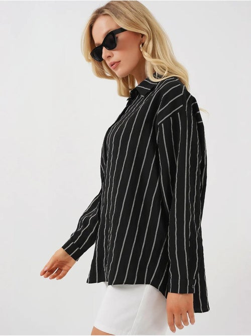 Camisa oversize texturizada de rayas con cierre de botones bdart - Kiabi Camisa oversize texturizada de rayas con cierre de botones bdart - Kiabi