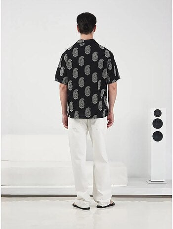 Camisa regular fit con estampado paisley y cierre de botones giesto