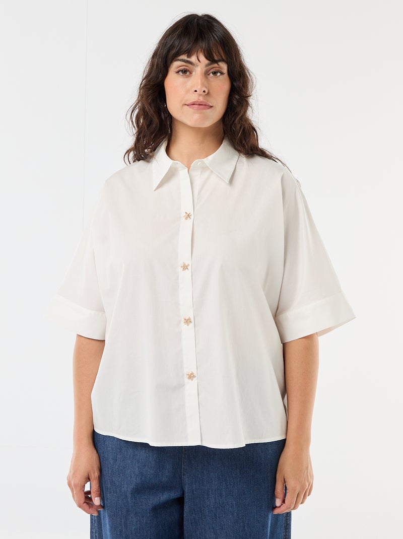 Camisa satinada con botones de estrella de mar Blanco - Kiabi
