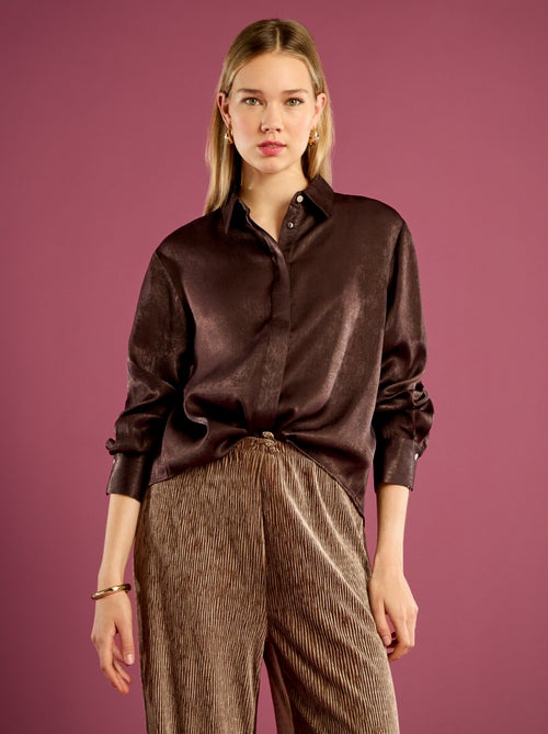 Camisa satinada corte midi lisa - Kiabi