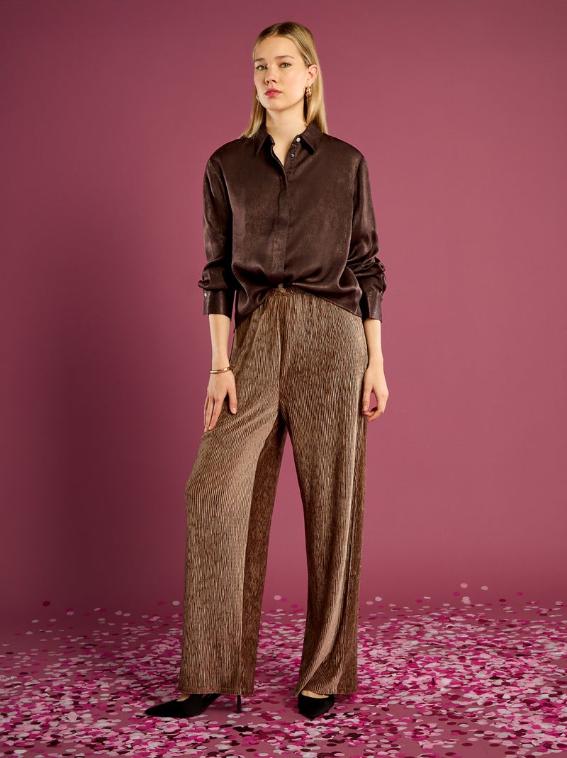 Camisa satinada corte midi lisa Marron - Kiabi