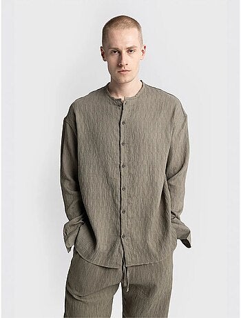 Camisa texturizada de manga larga y cuello redondo giesto