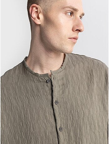 Camisa texturizada de manga larga y cuello redondo giesto