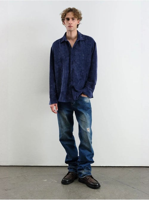 Camisa texturizada extragrande con botones giesto - Kiabi Camisa texturizada extragrande con botones giesto - Kiabi