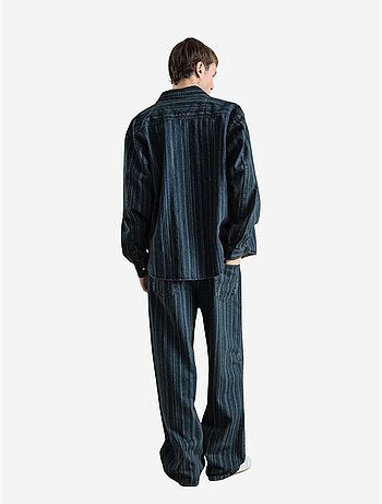Camisa vaquera a rayas con botones y bolsillo para hombre de giesto