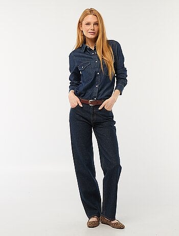 Camisa vaquera con 2 bolsillos de parche con solapa en el pecho