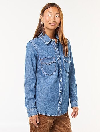 Camisa vaquera con bolsillos de solapa