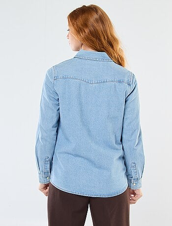 Camisa vaquera con bolsillos de solapa