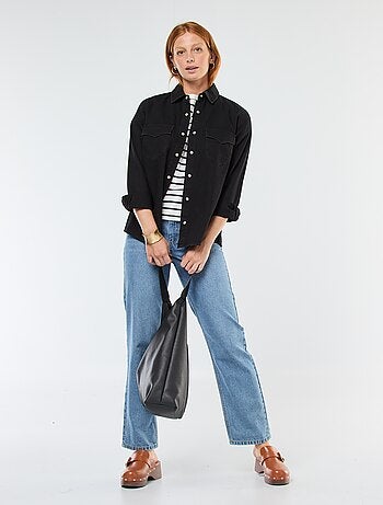 Camisa vaquera con bolsillos de solapa