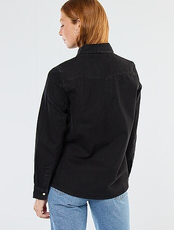 Camisa vaquera con bolsillos de solapa