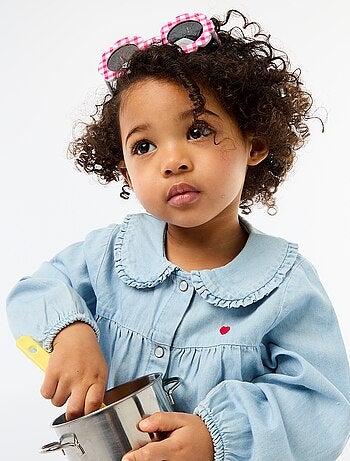 Camisa vaquera con bordado de corazón